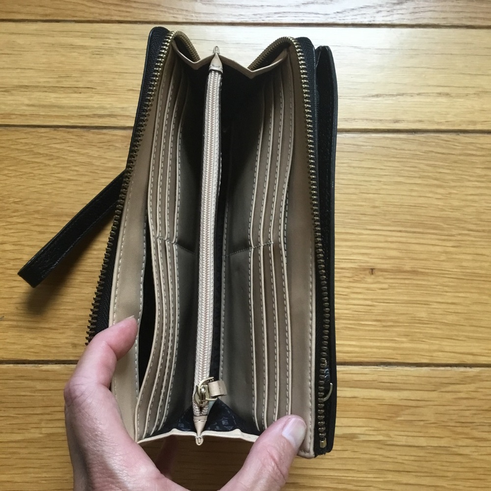 Kate Spade Black Leather Grand Street Layton Wallet Wristlet - Picture 6 of 14